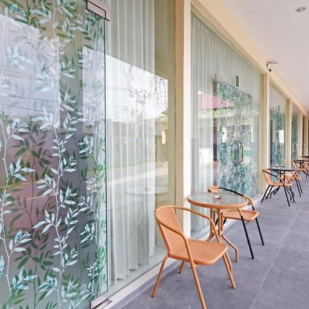 V Canggu Dormitory Zewnętrze zdjęcie
