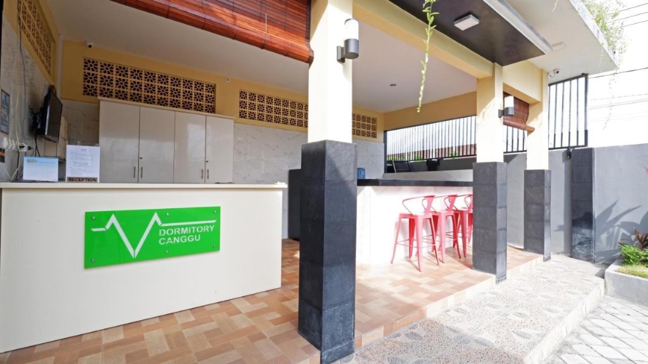 V Canggu Dormitory Zewnętrze zdjęcie